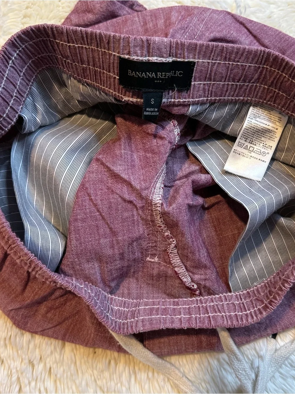 Banana Republic Men's size small casual Drawstring Shorts 8” inseam no liner